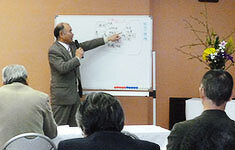 「前田家の城づくり−木舟城から高岡城へ−」講演会の様子