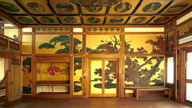 松楓殿　松楓の間の右壁面【高岡商工ビルで再現された壁面】